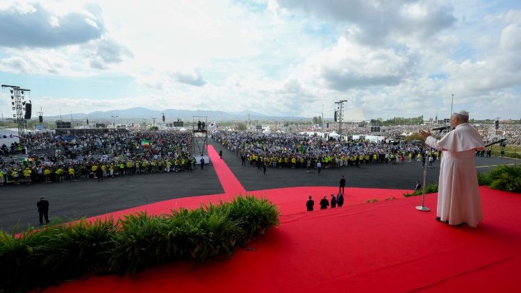 El Papa Le&oacute;n XIV en Tor Vergata, Roma, durante el Jubileo de los J&oacute;venes