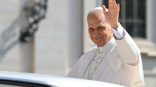 Papa: “A Eucaristia celebra-se não só no altar, mas também na vida quotidiana”