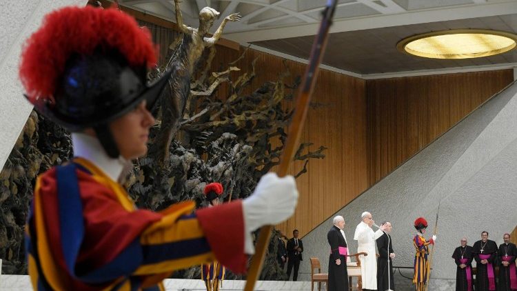 Հրապարակային ունկնդրութիւն