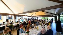 2025.08.17 Saluto di Papa Leone XIV al Pranzo con i Poveri