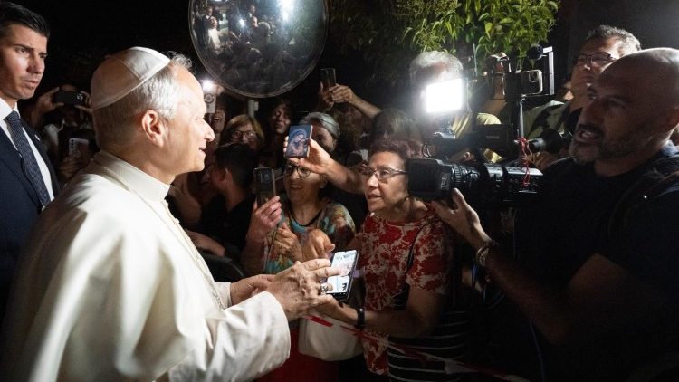 Леў XIV з вернікамі ў Кастэль-Гандольфа перад ад'ездам у Ватыкан