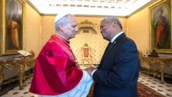 Papst Leo XIV. empfing den Präsidenten der Seychellen, den anglikanischen Priester Wavel Ramkalawan in Audienz.