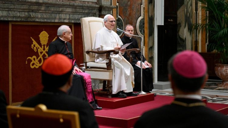 البابا لاوُن الرابع عشر يستقبل المشاركين في اللقاء السنوي السادس عشر للشبكة الدولية للمشرعين الكاثوليك ٢٣ آب أغسطس ٢٠٢٥