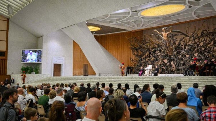 El Papa en el Aula Pablo VI del Vaticano