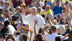 Današnje avdience se je udeležilo 25.000 romarjev