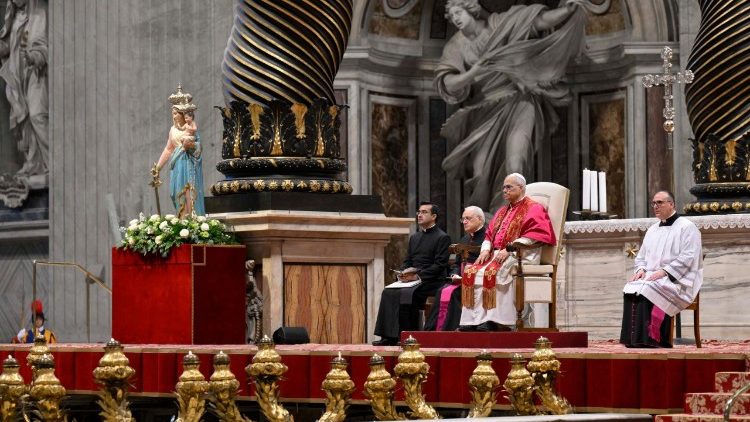 Pāvests vada Mierinājuma jubilejas lūgšanu vakaru
