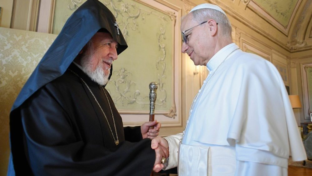 Папа Леў XIV з Каталікосам усіх армян Гарэгінам II