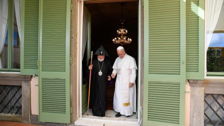 Leo XIV. und Karekin II. in Castel Gandolfo