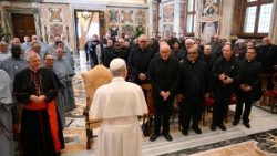 Papež zdraví účastníky několika generálních kapitul