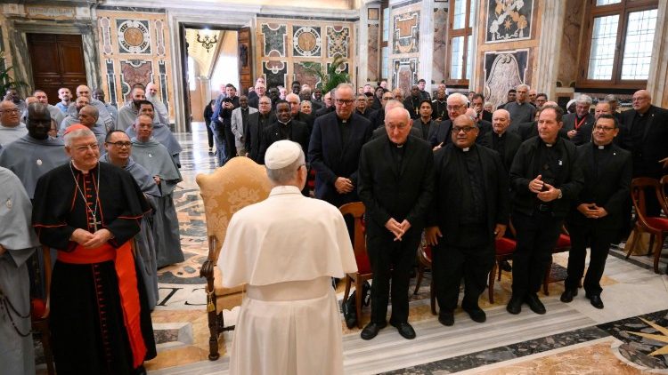 Papa akutana na washiriki wa mikutano mikuu ya Mashirika