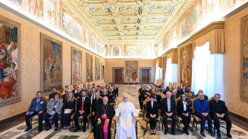 La papa Leon, participanții la Întâlnirea jubiliară promovată de CELAM pentru viitorul familiei.