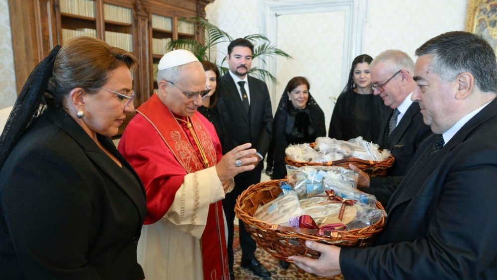 2025.09.19 S.E. la Signora Iris Xiomara Castro Sarmiento, Presidente della Repubblica di Honduras