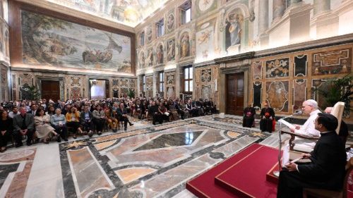 Migrants et réfugiés: Léon XIV promeut des politiques de réconciliation