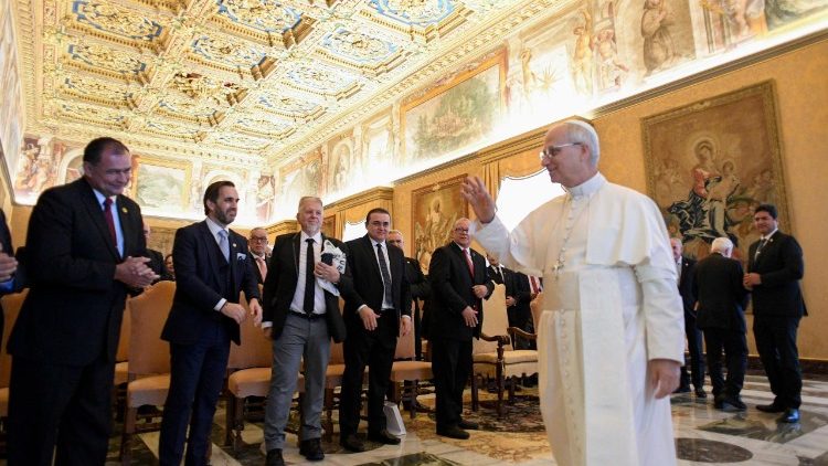 البابا لاوُن الرابع عشر يستقبل وفد الرابطة الطبية الأمريكية اللاتينية الإسبانية والكاريبية ٢ تشرين الأول أكتوبر ٢٠٢٥