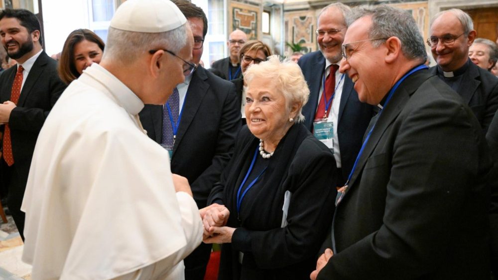 Падчас аўдыенцыі для ўдзельнікаў  II Міжнароднага кангрэса па душпастырстве пажылых людзей 