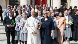 Các nữ tu tham dự Tiếp kiến chung ngày 8/10/2025