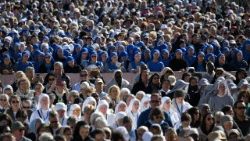 2025.10.09 Konsakrēto ļaužu Jubilejas dalībnieki pāvesta vadītajā Svētajā Misē