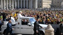 Papa Leão com os peregrinos da Toscana - Praça São Pedro