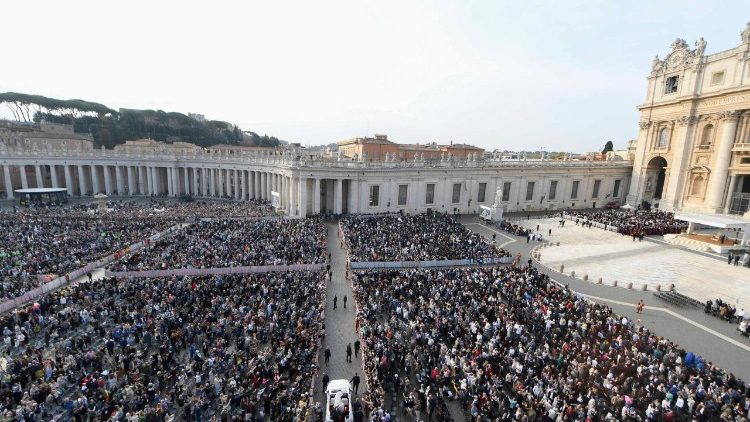 Papa Leão XIV durante a Audiência Geral