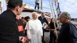 Popiežius Leonas misijos „Kurti taiką“ laive
