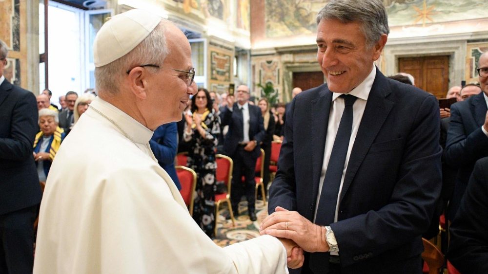 Аўдыецыя для членаў рады па барацьбе з ліхвярствам