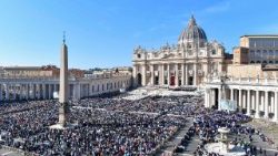 ilustrační foto, kanonizační mše svatá