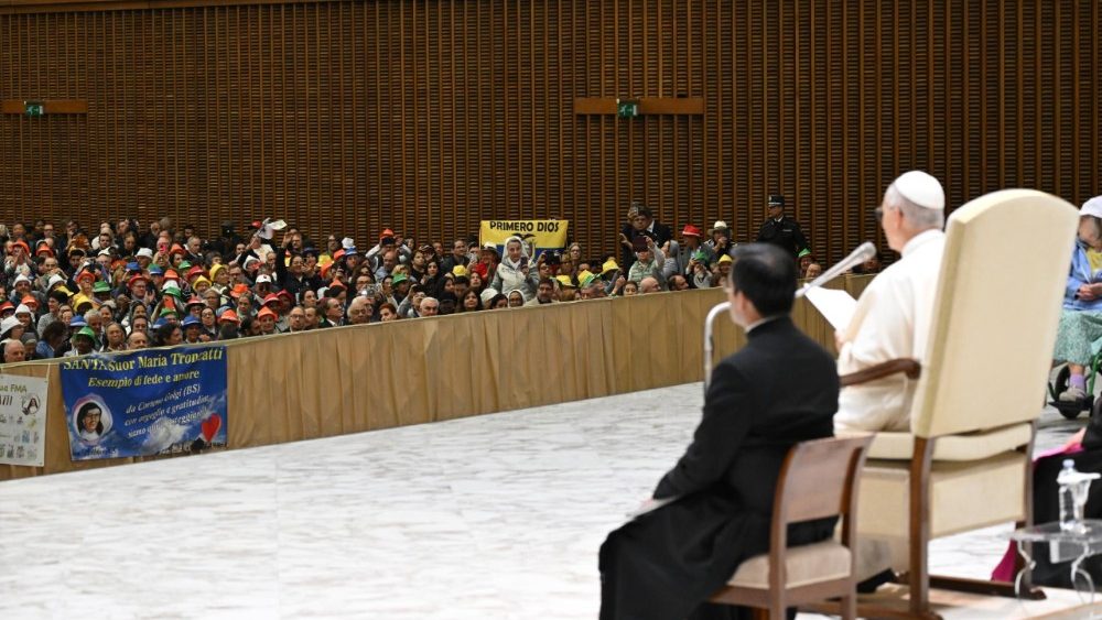 Papa recebe em audiência os fiéis que vieram a Roma para a canonização dos sete beatos