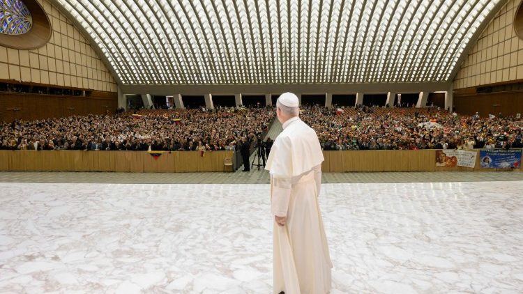Pútnici, ktorí sa zúčastnili včera kanonizácie nových svätých