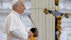 Paavi yleisaudiensissa: Kristuksen ylösnousemus antaa surun murtamille uuden vision