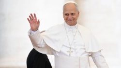 Papst Leo gut gelaunt an diesem Mittwoch bei der Generalaudienz