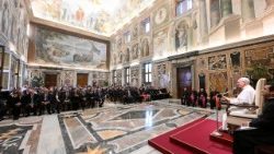 Un momeno dell'udienza del Papa con il Pontificio Istituto Teologico Giovanni Paolo II per e Scienze del Matrimomio e della Famiglia