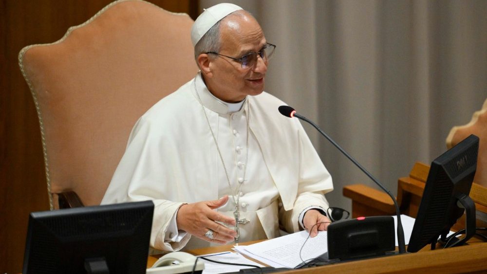 Сустрэча Папы з вышэйшымі настаяцелямі Таварыства Езуса