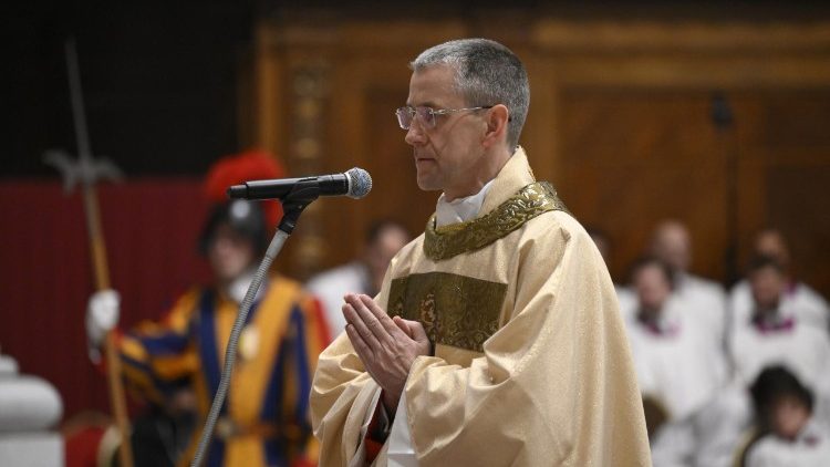 S. E. Mons. Mirosław Stanisław Wachowski, nuncio apostólico en Irak.