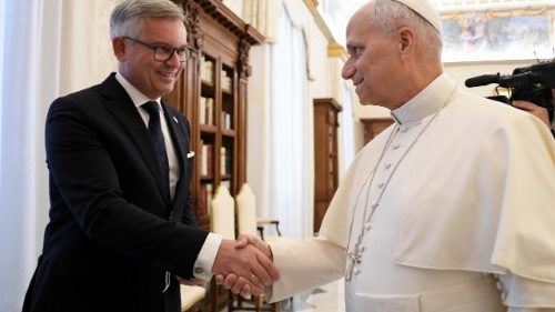 EU-Kommissar Brunner &uuml;ber die Kirche in der Asylpolitik