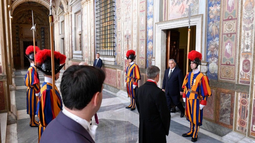 La Leon al XIV-lea, prim-ministrul Ungariei, Viktor Orbán