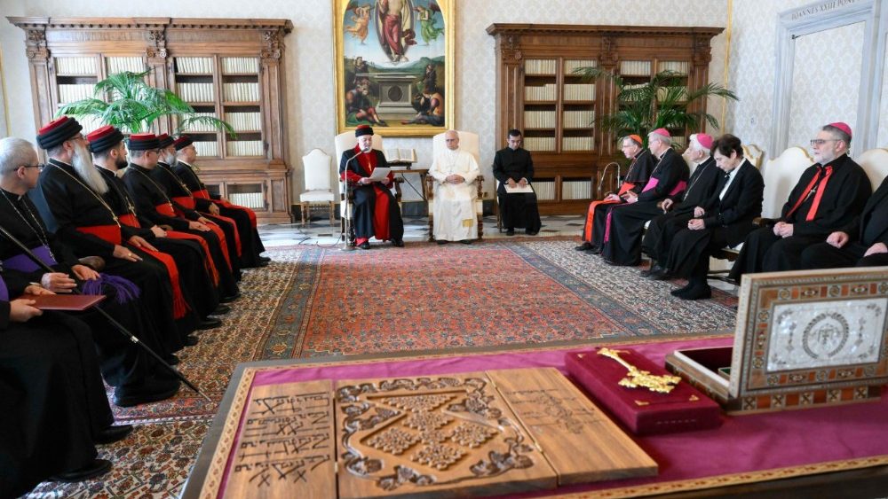 Падчас прамоў Льва XIV і Мар Авы III да Змешанай тэалагічнай камісіі