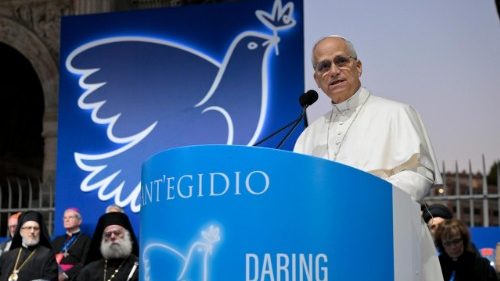 Leone XIV: "Solo la pace è santa. Basta guerre con i loro cumuli di morti, basta!"