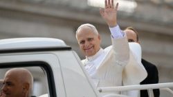 Paavi Leo XIV yleisaudienssissa: 60 vuotta Nostra aetaten julkaisusta