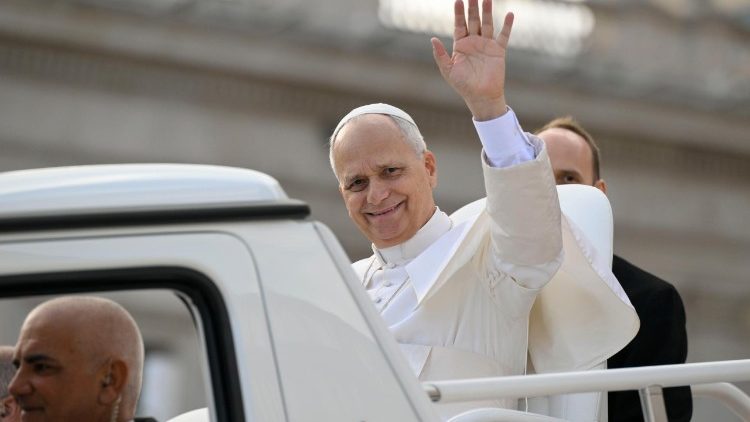 Paavi Leo XIV yleisaudienssissa: 60 vuotta Nostra aetaten julkaisusta