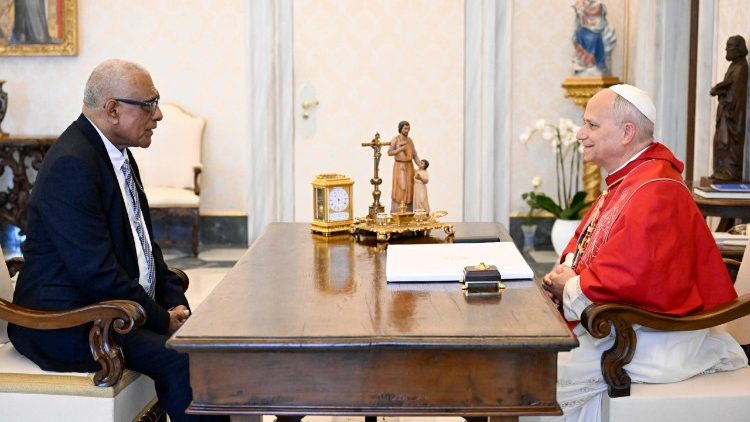 Ojciec Święty i prezydent Fidżi Ratu Naiqama Tawake Lalabalavu