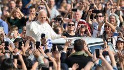 Папа вітае ўдзельнікаў Юбілею свету адукацыі