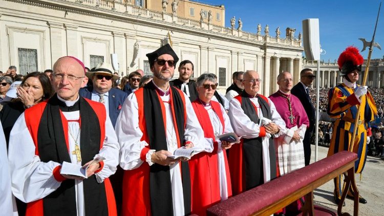 La delegazione della Chiesa d'Inghilterra presente alla Celebrazione