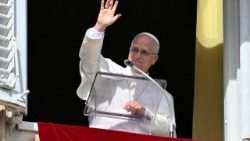 البابا لاوُن الرابع عشر صلاة التبشير الملائكي ٢ تشرين الثاني نوفمبر ٢٠٢٥