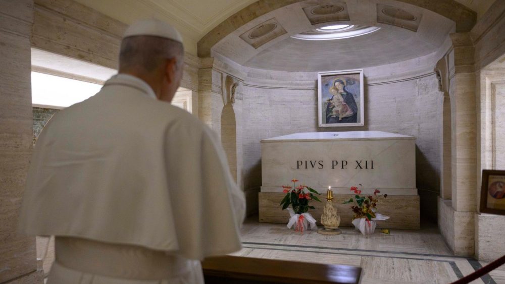 Візіт у Ватыканскія гроты