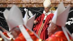 2025.11.03 2Â°Papa aliongoza ibada ya misa takatifu kwa ajili ya Papa Francisko, makardinali na maaskofu waliokufa ndani ya mwaka huu 2025.