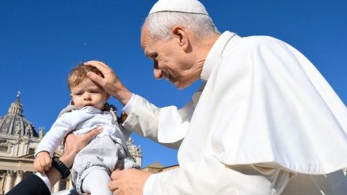 El Papa: El anuncio pascual es esperanza frente a los desafíos de la vida 