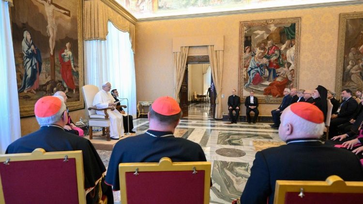 Az új Ökumenikus Charta aláírói a pápával