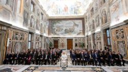 वाटिकन में आरसीएस अकादमी के प्रतिनिधियों ने सन्त पापा लियो से मुलाकात, 07.11.2025