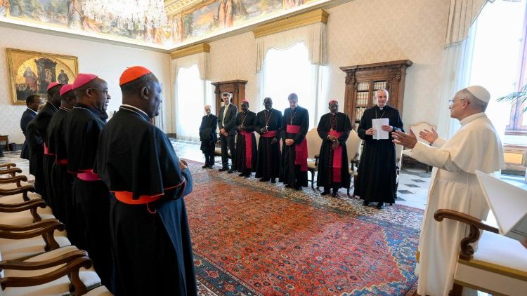 Le Pape Léon XIV a rencontré les membres de la Fondation Internationale Religions et Sociétés, vendredi 7 novembre 2025. 