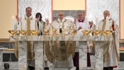 2025.11.11 Papa ameadhimisha Misa katika Kanisa la Mtakatifu Anselmi huko kilima cha Aventino,Roma katika kumbukizi ya miaka 125 ya Kutabaruku Kanisa hilo.